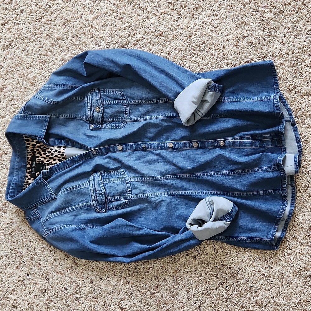 White House Black Market - Denim Long Slerve Top - Sz 10